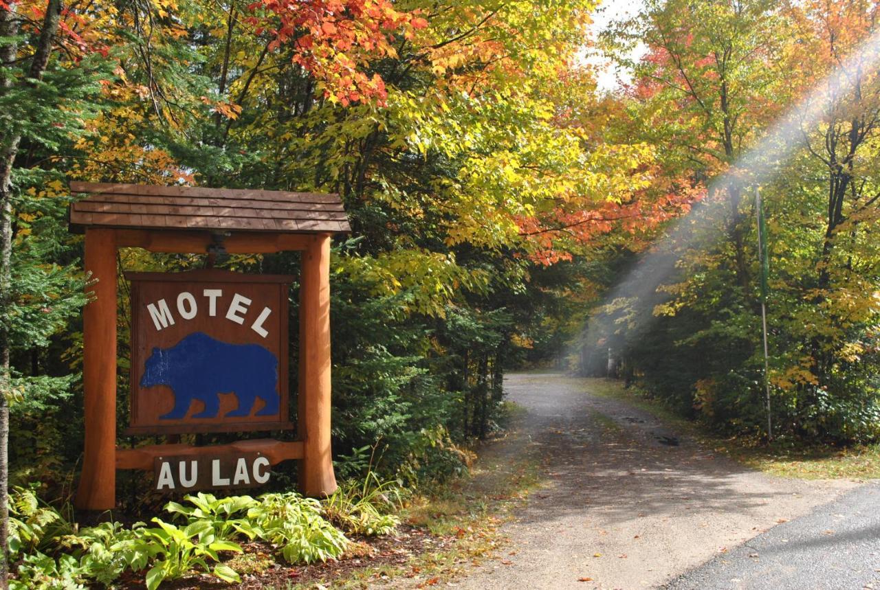 Motel Ours Bleu Lac-Saguay ภายนอก รูปภาพ